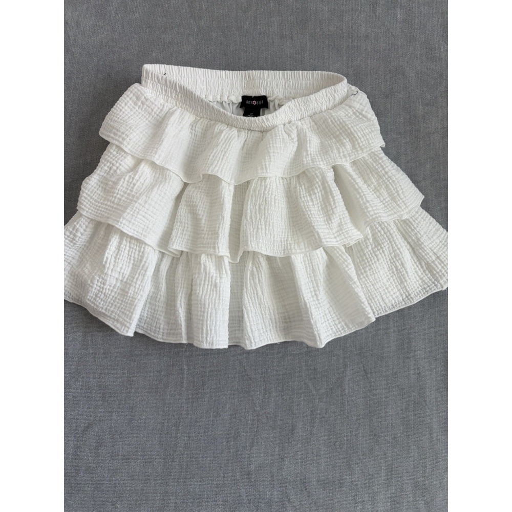 Amy Byer Girls White Ruffle Skirt Size L (14) CUTE!